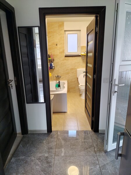 Glina, Ilfov, langa Stadion.